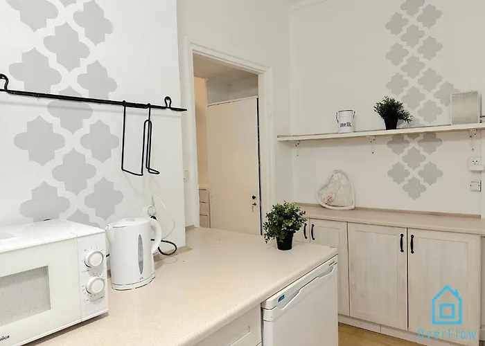 Проживание в семье Plaza